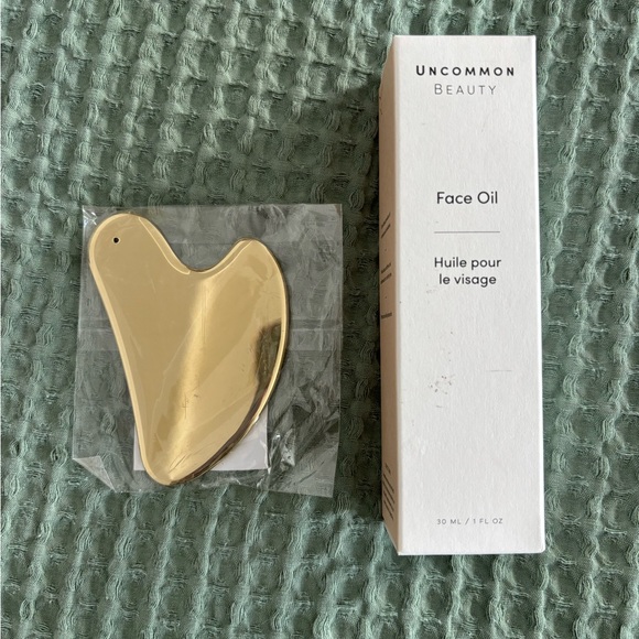 Uncommon James Other - Uncommon James Gold Face Oil Tool